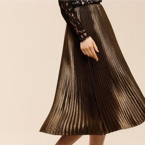 Babaton by Aritzia Jude Pleated Midi Skirt Metallic Large
